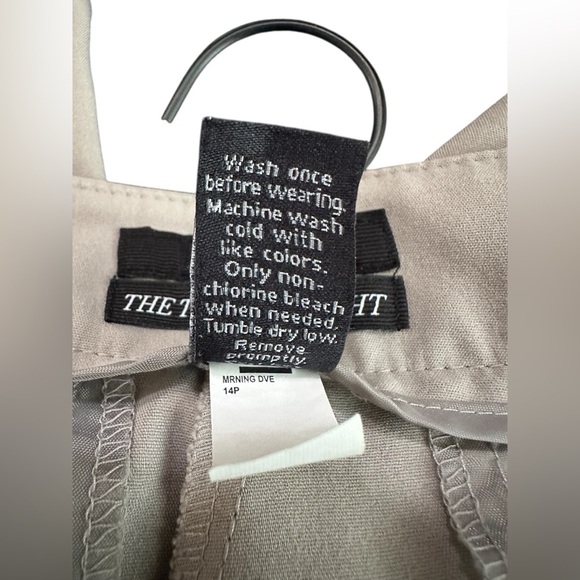 Apt. 9 Women’s Straight Leg Dress Pants Beige 14P Petite - Picture 8 of 8